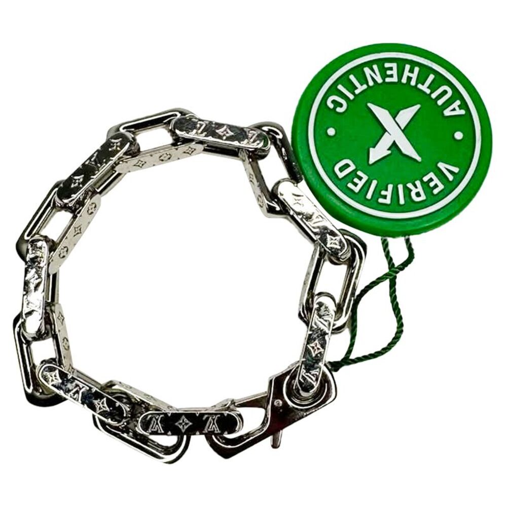 Louis Vuitton Monogram Chain Bracelet in Silver Metal